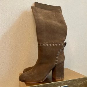 Brown Suede NWOT Tory Burch boots